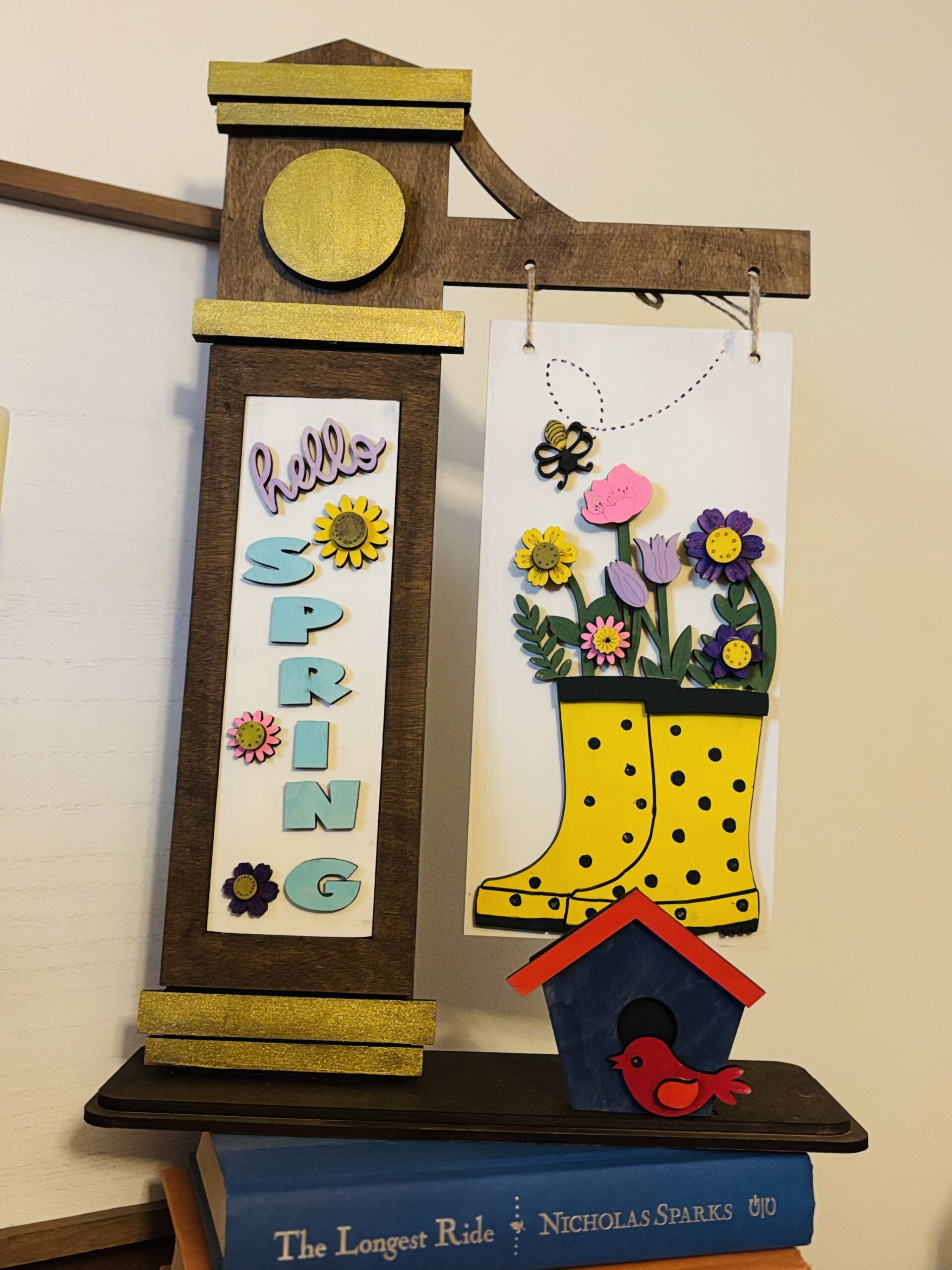Changeable Sign Post DIY | Easy Reusable Home Decor Project ...